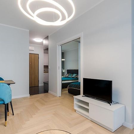 Wola Luxe Apartment Varsovia Exterior foto