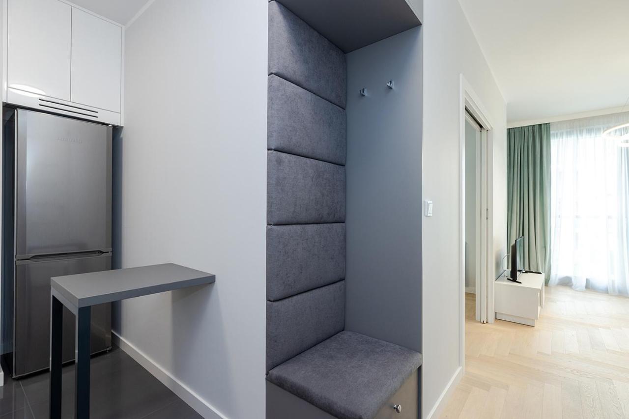 Wola Luxe Apartment Varsovia Exterior foto